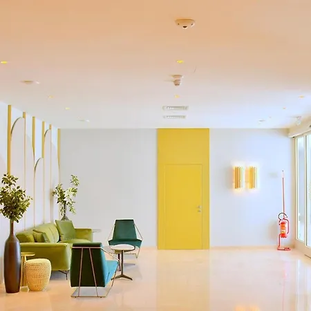 Beachfront With A Big Terrace Apartament Bibione