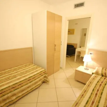 아파트 Family Flat With Pool For Six *