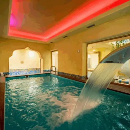 Family Flat With Pool For Six *