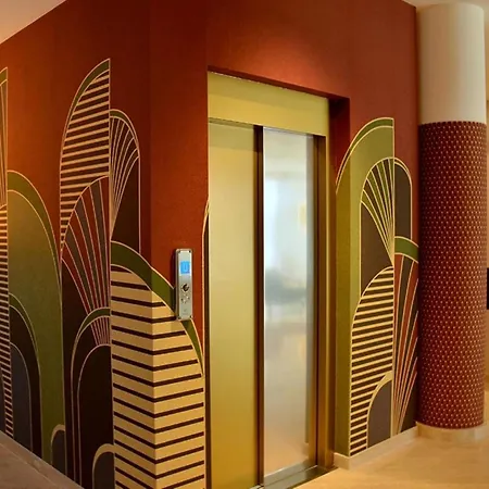 Family Flat With Pool For Six 아파트 비비오네